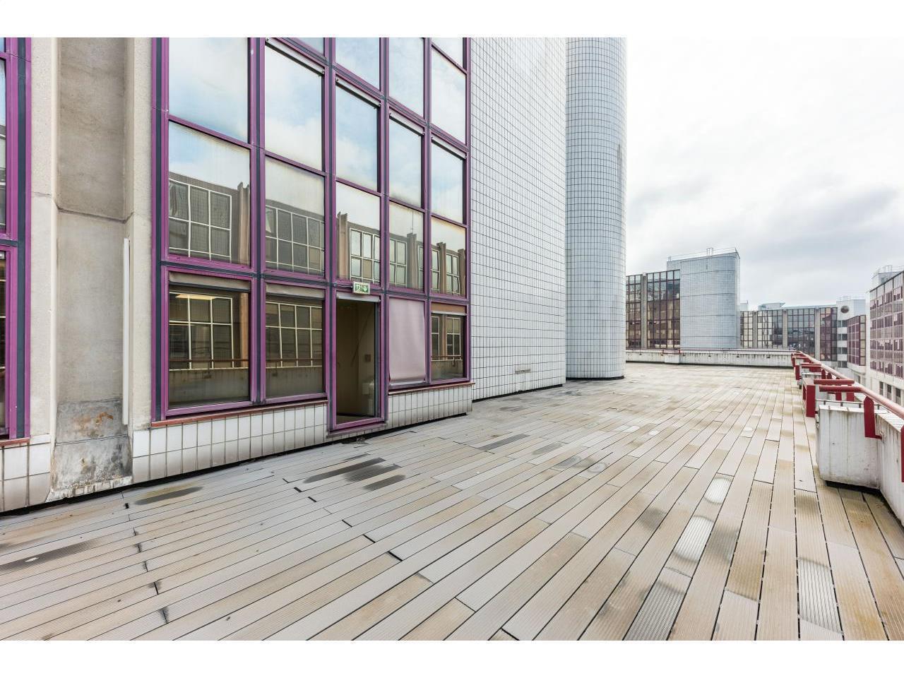 Office in Fontenay-sous-Bois for lease Building Photo- Image 1 of 12
