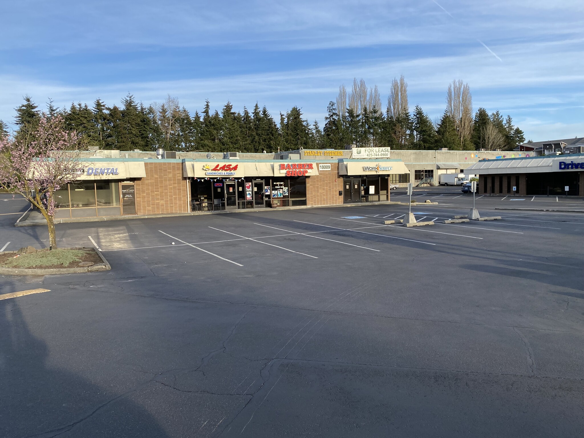 18009 Highway 99, Lynnwood, WA for lease Building Photo- Image 1 of 2