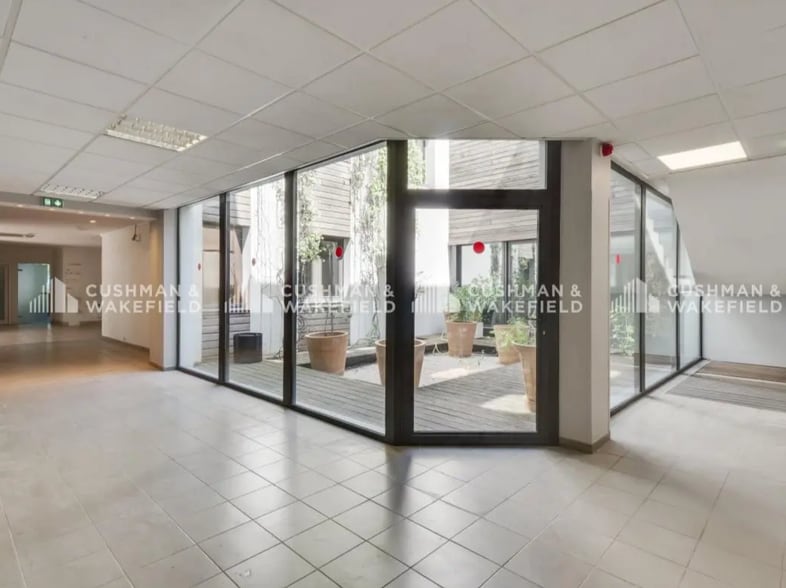 155 Rue Du Dirigeable, Aubagne à louer - Photo intérieure - Image 3 de 10