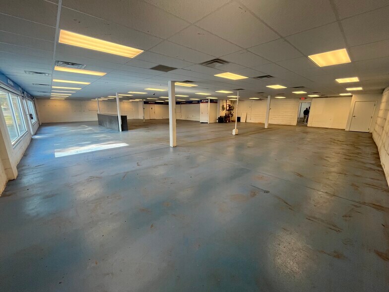 124 N 2nd St, Terre Haute, IN à vendre - Photo du bâtiment - Image 2 de 20