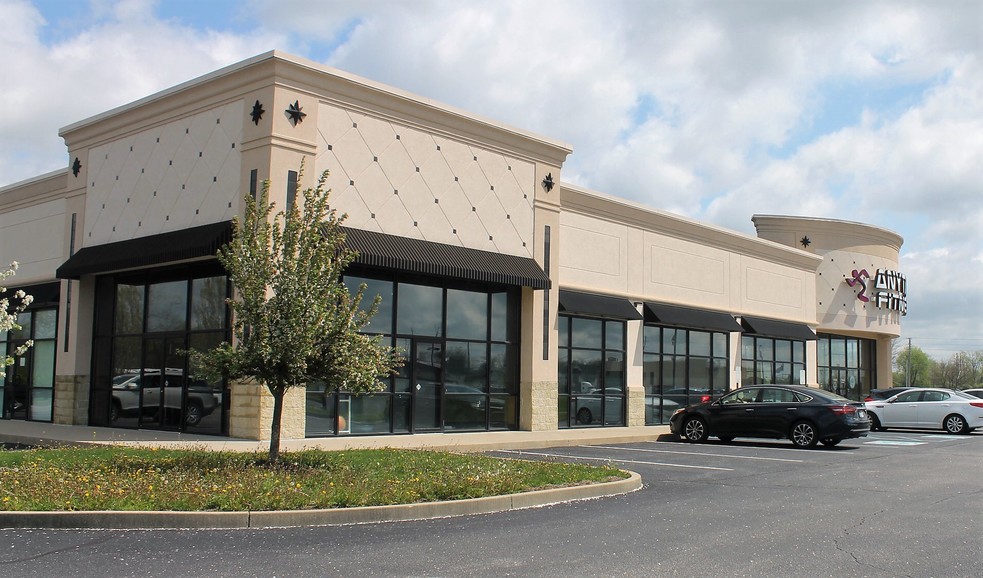 2222 W Southport Rd, Indianapolis, IN for lease - Building Photo - Image 1 of 4