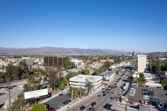 10999 Riverside Dr, North Hollywood, CA - AERIAL map view