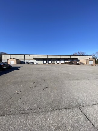 Plus de détails pour 723 Marshall Stuart Dr, Dickson, TN - Industriel à vendre