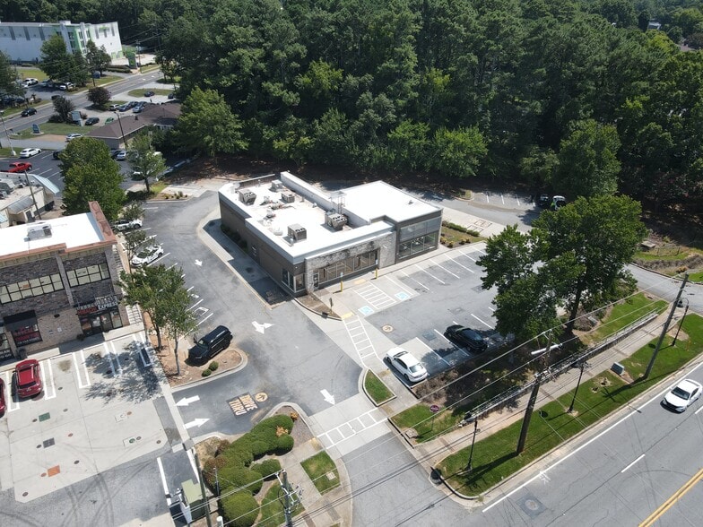 3893 Lavista Rd, Tucker, GA à louer - Photo du bâtiment - Image 1 de 10