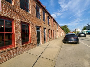 434 Houston St, Nashville, TN for lease Interior Photo- Image 1 of 8