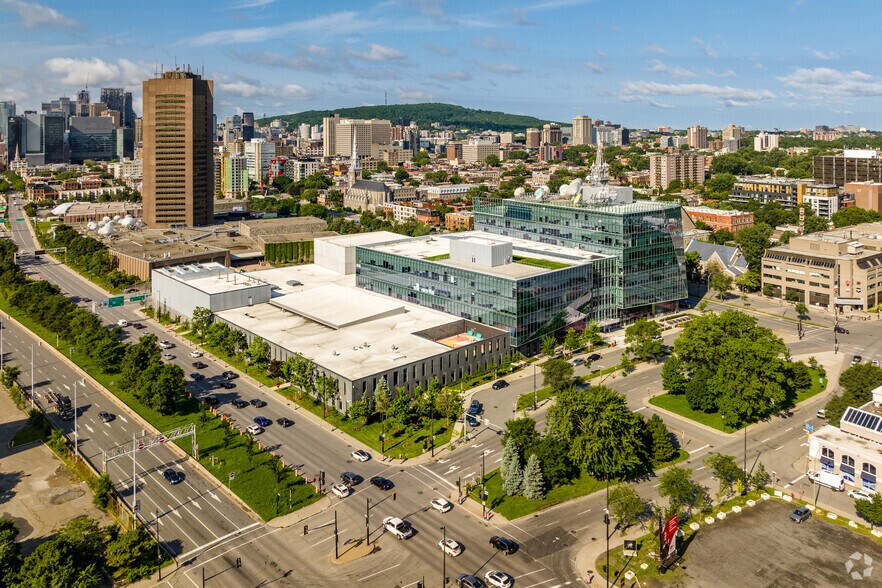 1000 Av Papineau, Montréal, QC à vendre - Aérien - Image 3 de 6