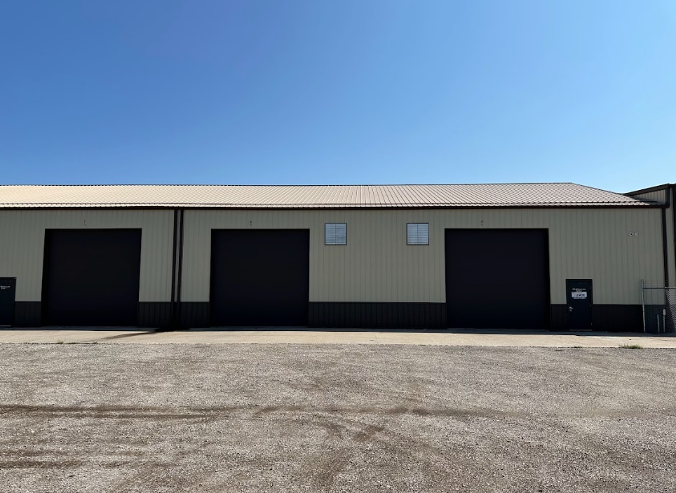 120 Walnut Ln, Colona, IL à louer Photo du bâtiment- Image 1 de 18