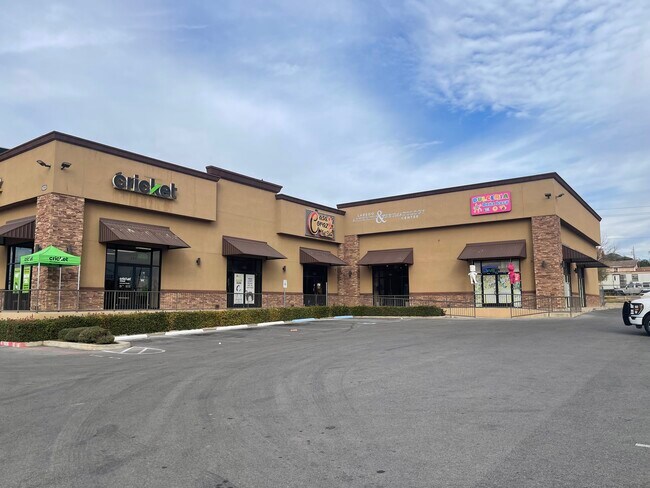 More details for 1915 S Zapata Hwy, Laredo, TX - Office/Medical, Office/Retail for Lease