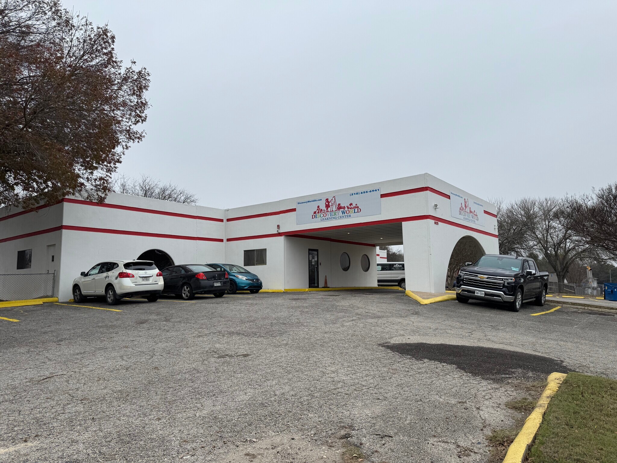 6020 Fountainwood St, San Antonio, TX à louer Photo principale- Image 1 de 6