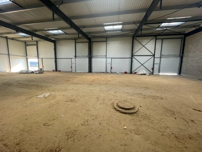 Flex in Marines for sale - Building Photo - Image 1 of 8