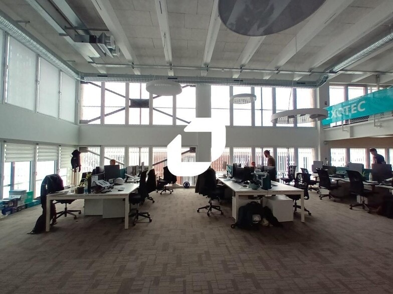 132 Allée Des Mannequins, Villeneuve-d'Ascq for lease - Building Photo - Image 3 of 7