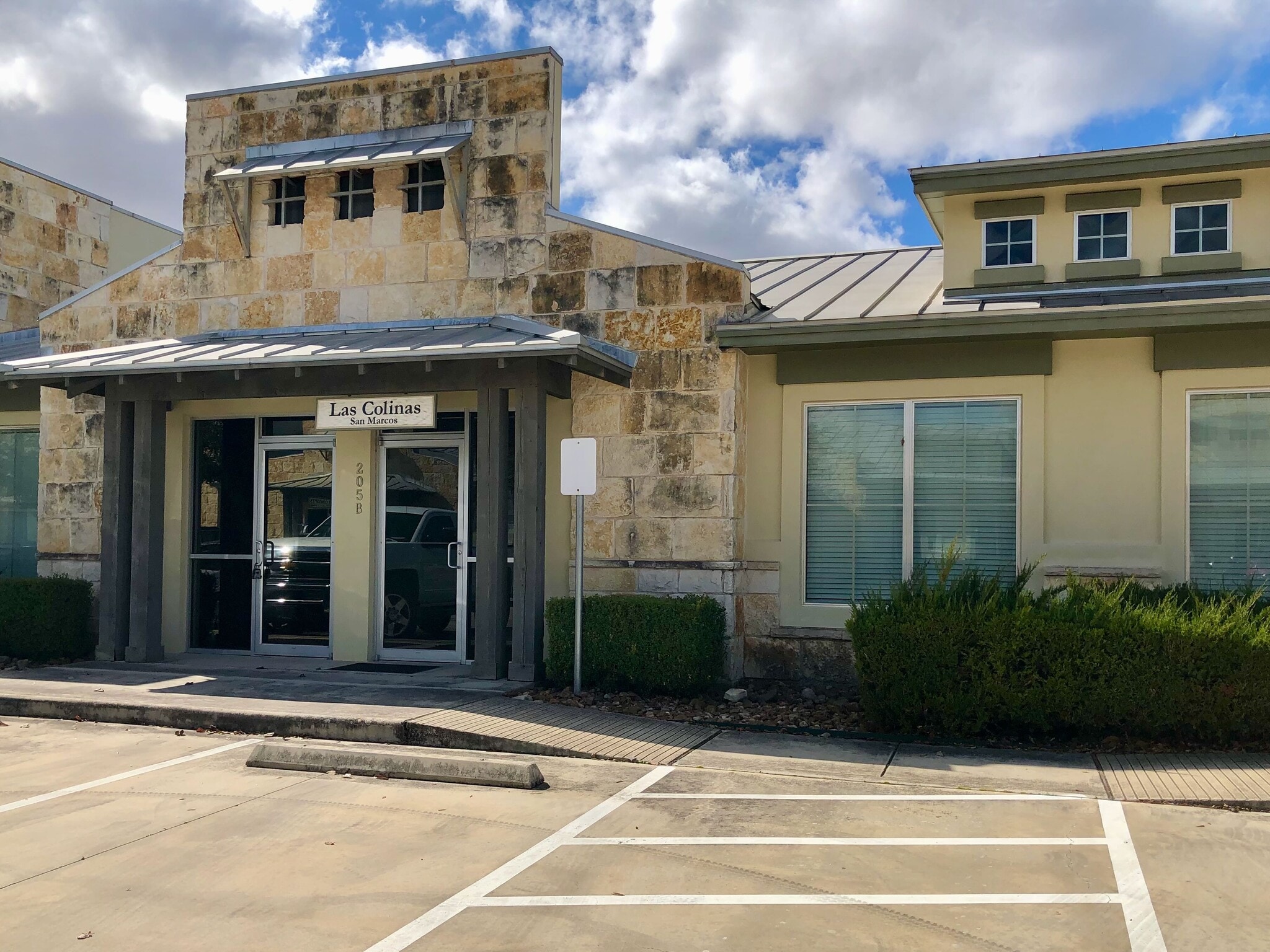 1920 Corporate Dr, San Marcos, TX for lease Interior Photo- Image 1 of 5