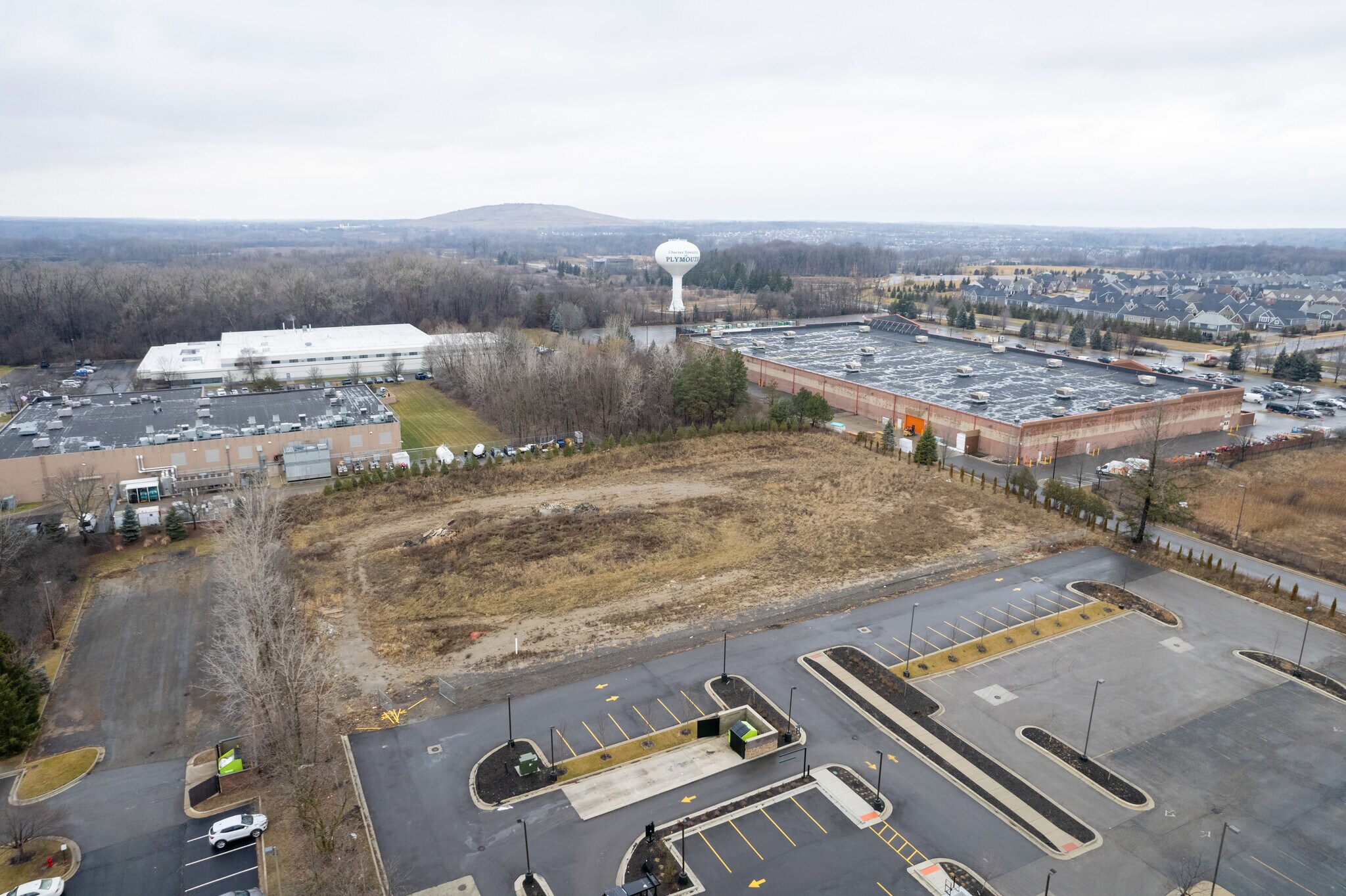 15075 N Beck Rd, Plymouth, MI for lease Primary Photo- Image 1 of 4
