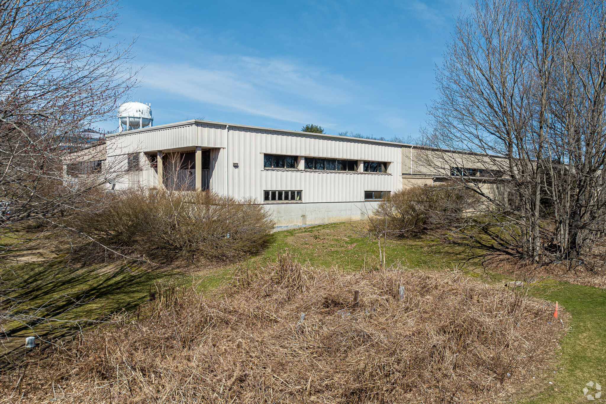 1012 Buckingham St, Watertown, CT à vendre Photo principale- Image 1 de 1