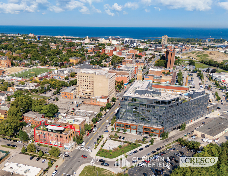 2098-2104 W 25th St, Cleveland, OH à louer - Photo du bâtiment - Image 1 de 4