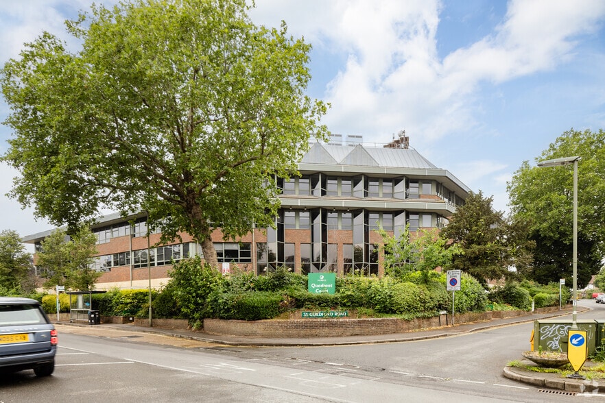 Guildford Rd, Woking à louer - Photo du bâtiment - Image 2 de 2