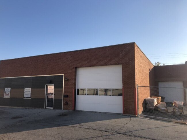 Plus de détails pour 1520 Hannah Ave, Forest Park, IL - Flex à vendre