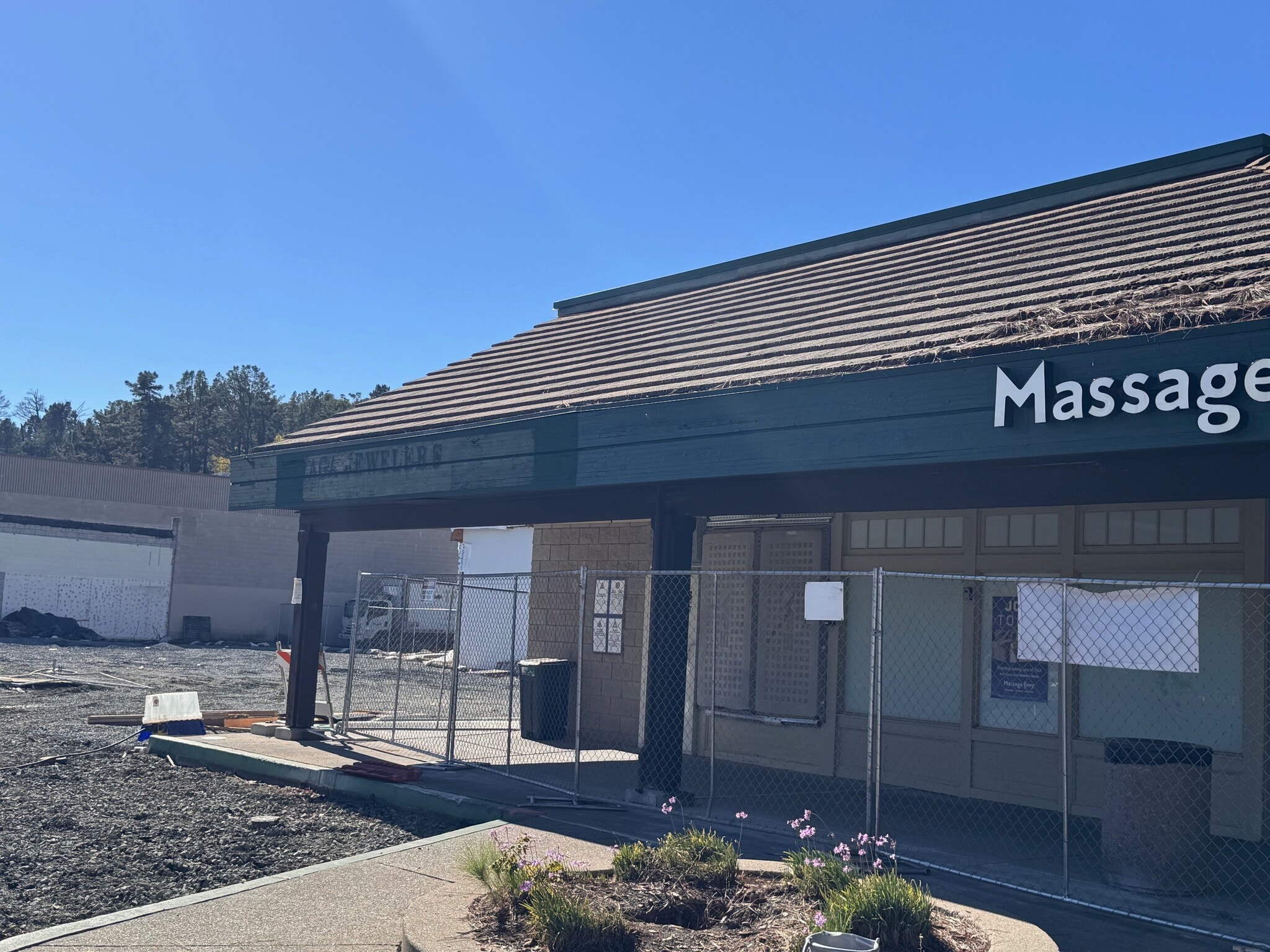 360-580 Park Blvd, Moraga, CA for lease Building Photo- Image 1 of 6