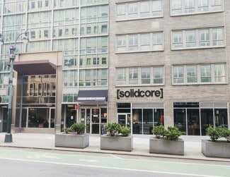 Plus de détails pour 800 Second Ave, New York, NY - Commerce de détail à louer