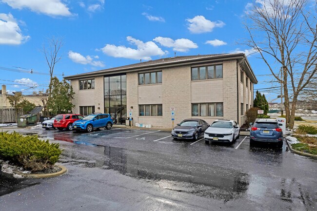 Plus de détails pour 1740 Oak Tree Rd, Edison, NJ - Bureau/Médical à louer