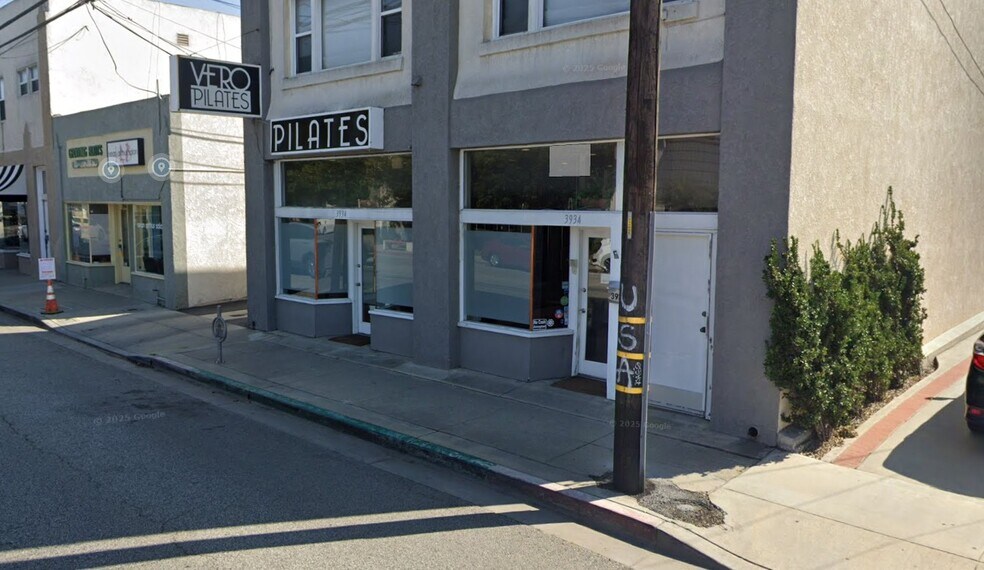 E E Fourth St., Long Beach, CA à louer - Photo du bâtiment - Image 2 de 2