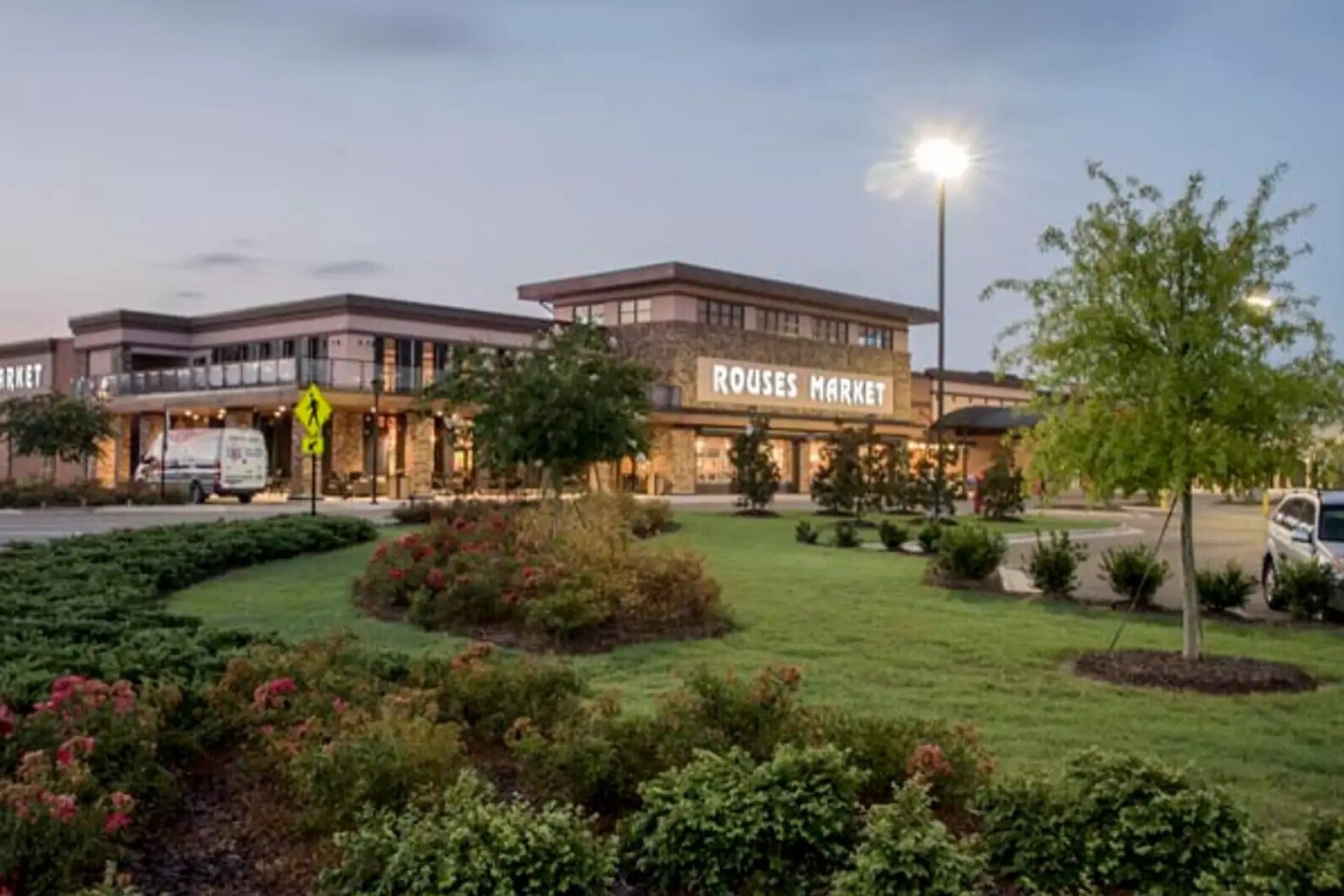 10076 Crossing Way, Denham Springs, LA for lease Building Photo- Image 1 of 3