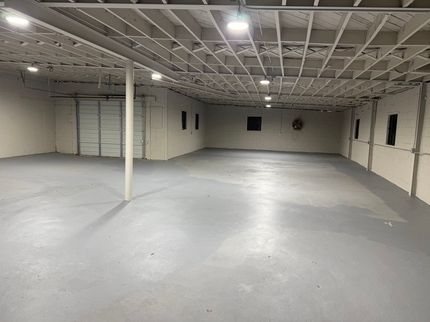 235 S Hill St, Buford, GA for lease Interior Photo- Image 1 of 3