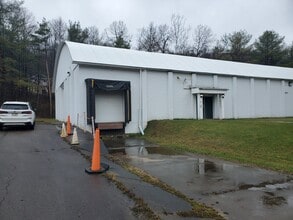 1038 15th St, Franklin, PA à louer Photo du bâtiment- Image 2 de 5