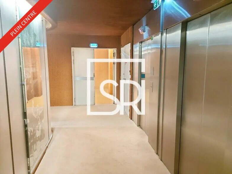 Office in Clermont-Ferrand for lease - Building Photo - Image 2 of 12