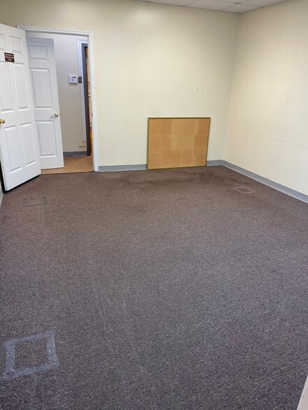 2536 Carrollton Villa Rica Hwy, Carrollton, GA à louer - Photo du bâtiment - Image 3 de 36