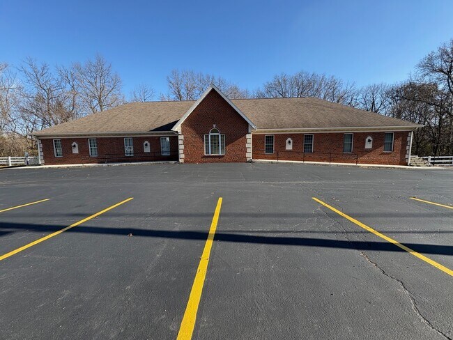 More details for 3890 N Illinois St, Swansea, IL - Office for Sale