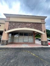 206-218 W Glebe Rd, Alexandria, VA for lease Building Photo- Image 2 of 4