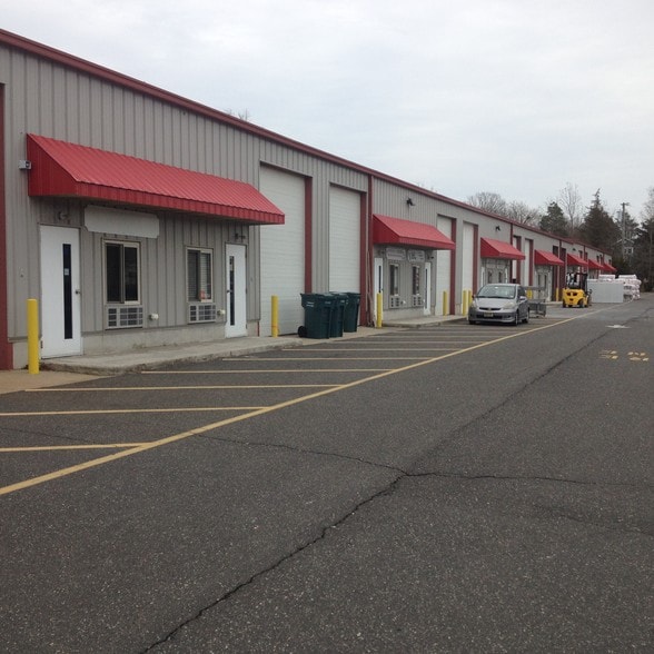 140 7th Ave, Little Egg Harbor, NJ à louer - Photo du bâtiment - Image 2 de 5