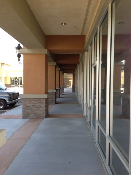 43990 Golf Center Pky, Indio, CA for lease - Building Photo - Image 3 of 6