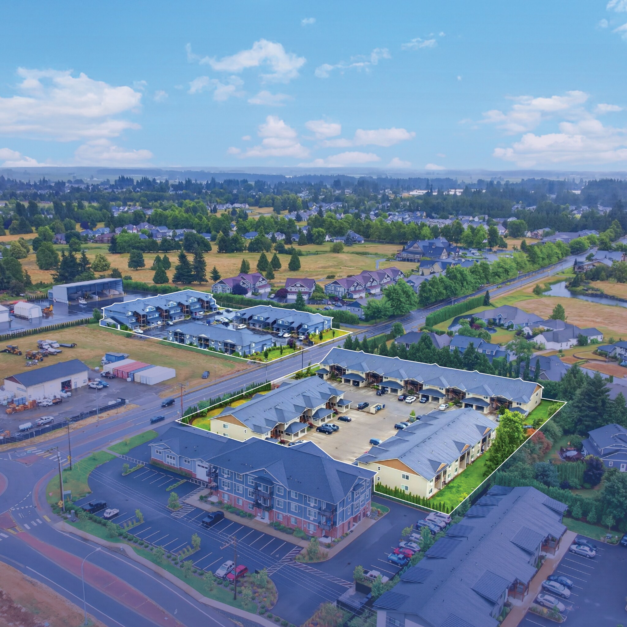 Depot Estates and Villas portefeuille de 2 propriétés à vendre sur LoopNet.ca Photo du bâtiment- Image 1 de 30