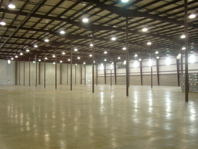 1198-1206 Nagel Blvd, Batavia, IL for lease Interior Photo- Image 1 of 5