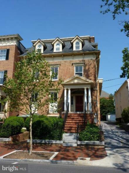 112 N Cameron St, Winchester, VA à louer - Photo du bâtiment - Image 3 de 8