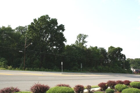 14008 Richmond Hwy, Woodbridge, VA à vendre - Photo du bâtiment - Image 3 de 3
