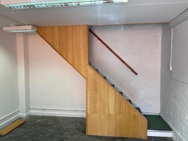 28A Rosamond Rd, Bedford à louer - Photo du bâtiment - Image 2 de 8