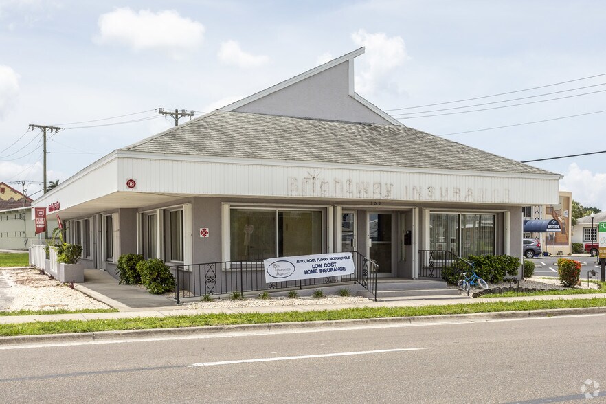 109 E Olympia Ave, Punta Gorda, FL à vendre - Photo principale - Image 1 de 3