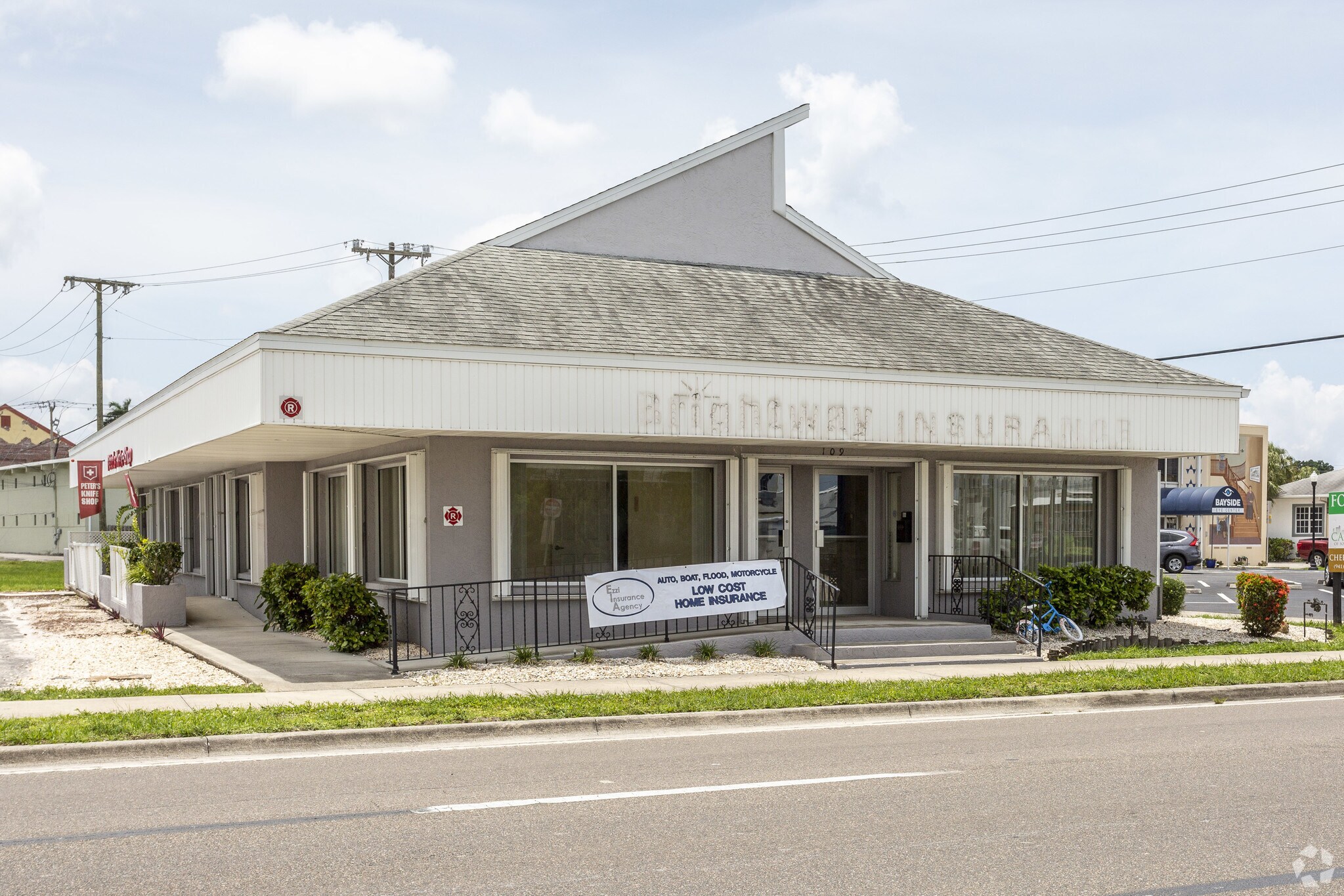 109 E Olympia Ave, Punta Gorda, FL à vendre Photo principale- Image 1 de 4