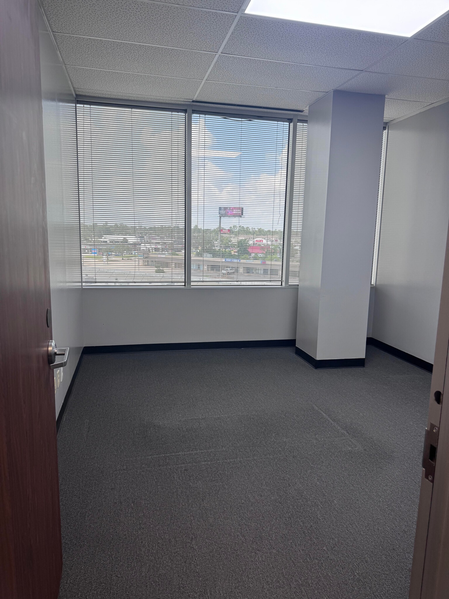4606 FM 1960 W, Houston, TX for lease Interior Photo- Image 1 of 1