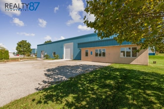 6325 7th Street Ct SW, Cedar Rapids, IA for lease Building Photo- Image 1 of 24