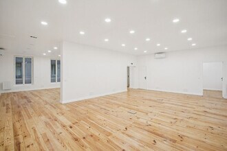 12 Rue Vignon, Paris for lease Interior Photo- Image 2 of 5
