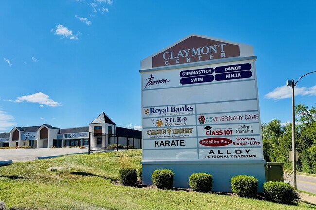 More details for 15425-15495 Clayton Rd, Ballwin, MO - Retail for Lease