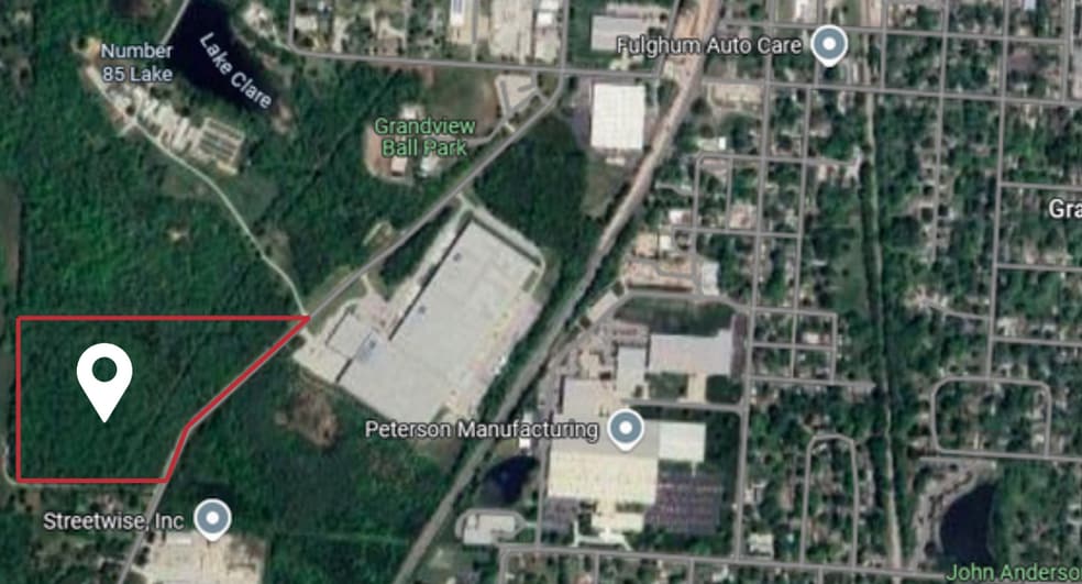 13312 Arrington Rd, Grandview, MO for sale - Building Photo - Image 1 of 1