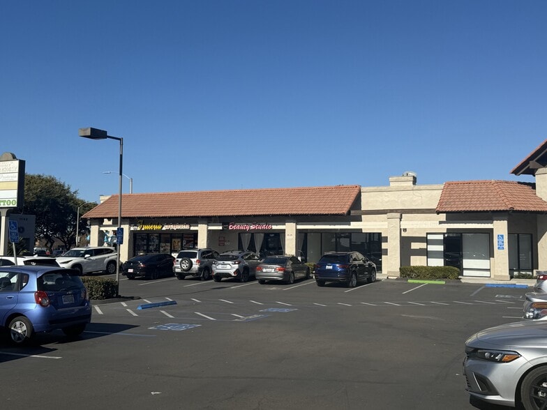 1177 Broadway, Chula Vista, CA for lease - Building Photo - Image 2 of 4