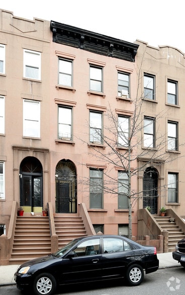602 Henry St, Brooklyn, NY for sale - Primary Photo - Image 1 of 26