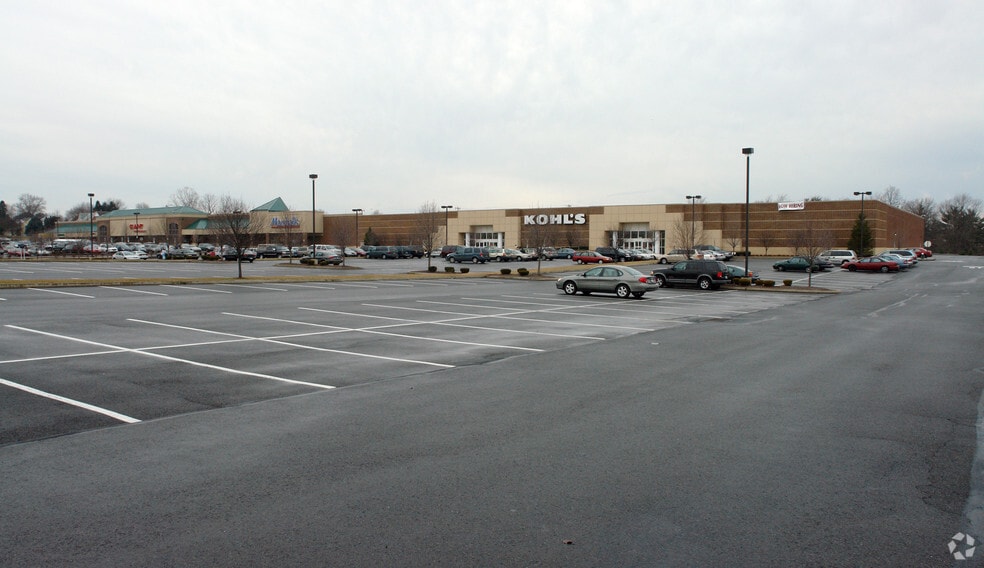 989 S Township Line Rd, Royersford, PA à louer - Photo principale - Image 1 de 2