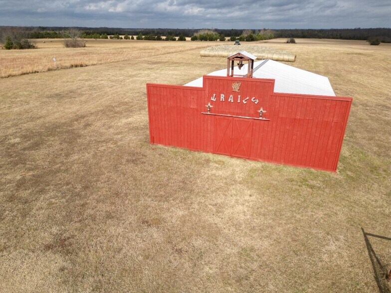 2655 E 2078 Rd, Hugo, OK à vendre - Photo du bâtiment - Image 3 de 24